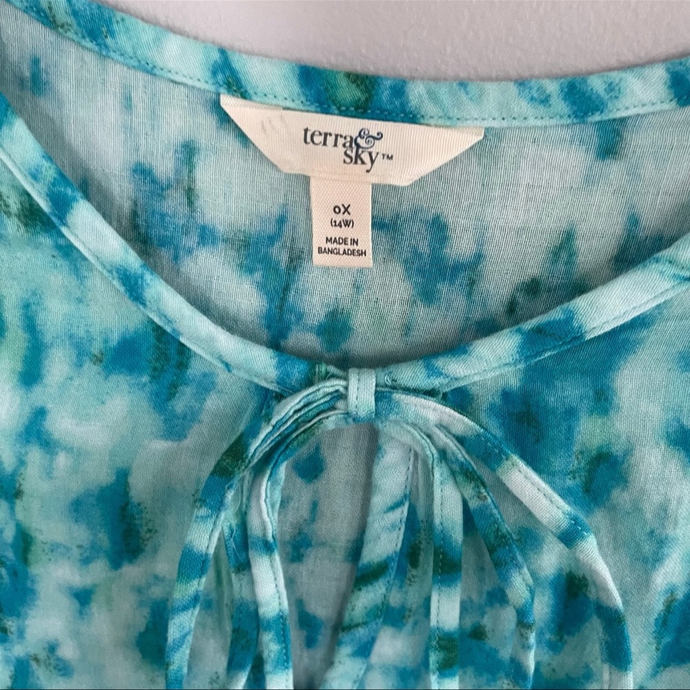 Women's  Blurry Aqua Freeze Terra & Sky Swing Tiered Top Plus size 0X (14W) - Picture 2 of 5